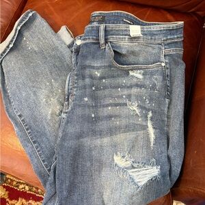 Judy Blue Women's Light Blue Distressed Boyfriend Jeans